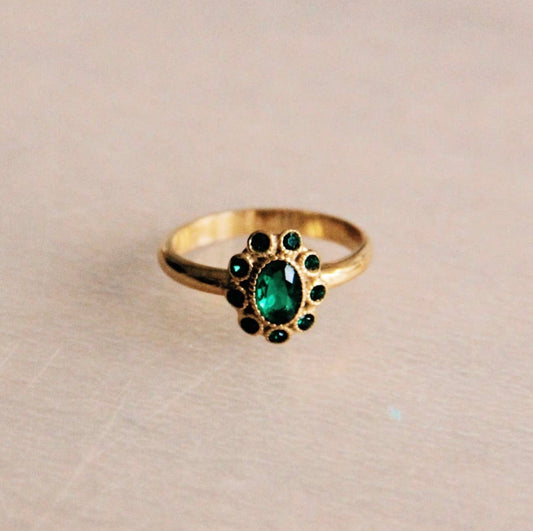 Vintage Ring with Green Stones